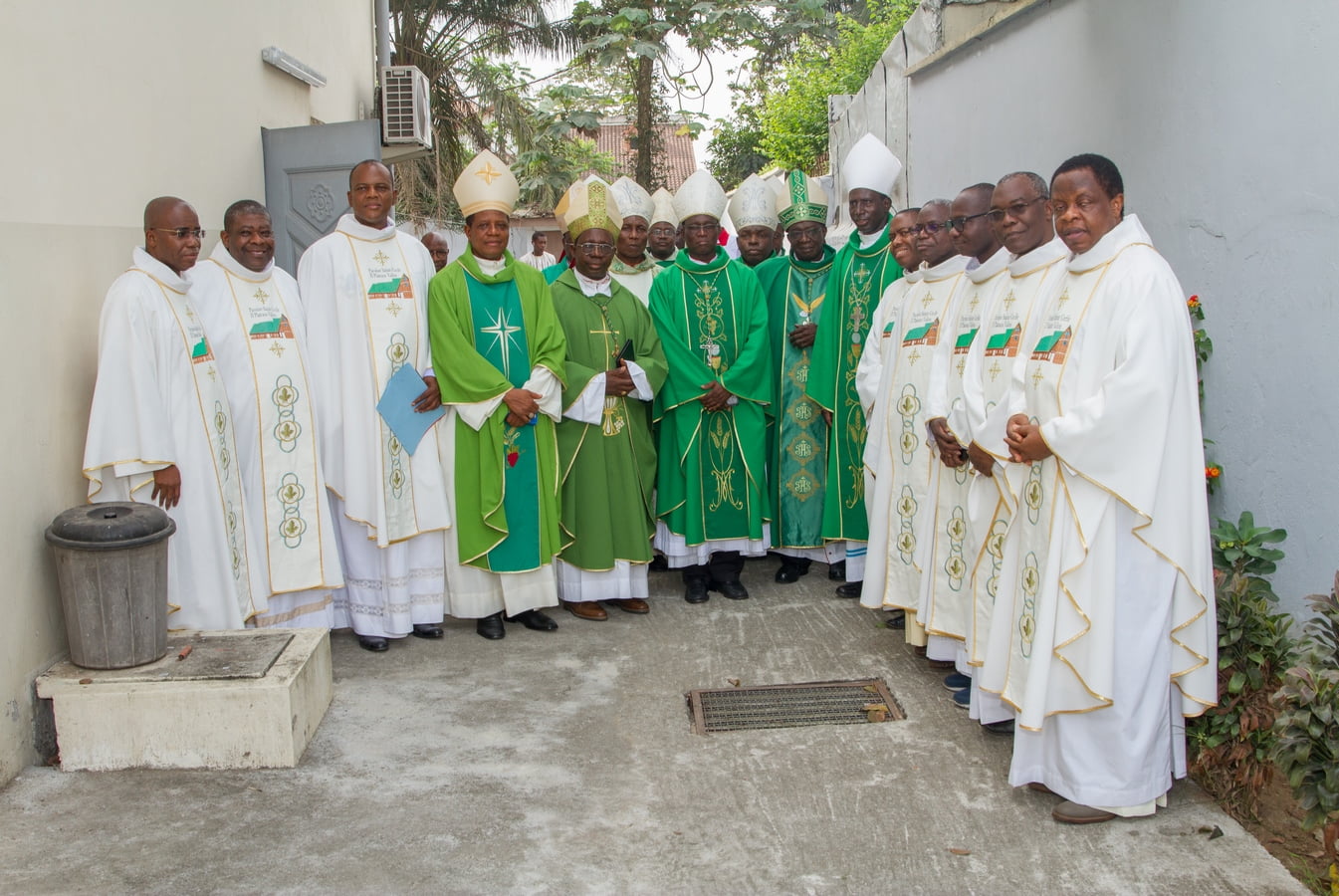 DECLARATION OF THE 8TH STANDING COMMITTEE OF THE REUNION OF THE EPISCOPAL CONFERENCES OF WEST AFRICA XXX DECLARATION DU 8EME COMITE PERMANENT DE LA REUNION DES CONFERENCES EPISCOPALES D’AFRIQUE DE L’OUEST XXX DECLARAÇÃO DO 8º COMITÊ PERMANENTE DA REUNIÃO DAS CONFERÊNCIAS EPISCOPAIS DA ÁFRICA OCIDENTAL