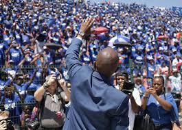 SHOULD THE CLERGY AND RELIGIOUS ENGAGE IN ACTIVE POLITICS? xxx LE CLERGÉ ET L’ENGAGEMENT RELIGIEUX DEVRAIENT-ILS ÊTRE ENGAGÉS DANS LA POLITIQUE ACTIVE?