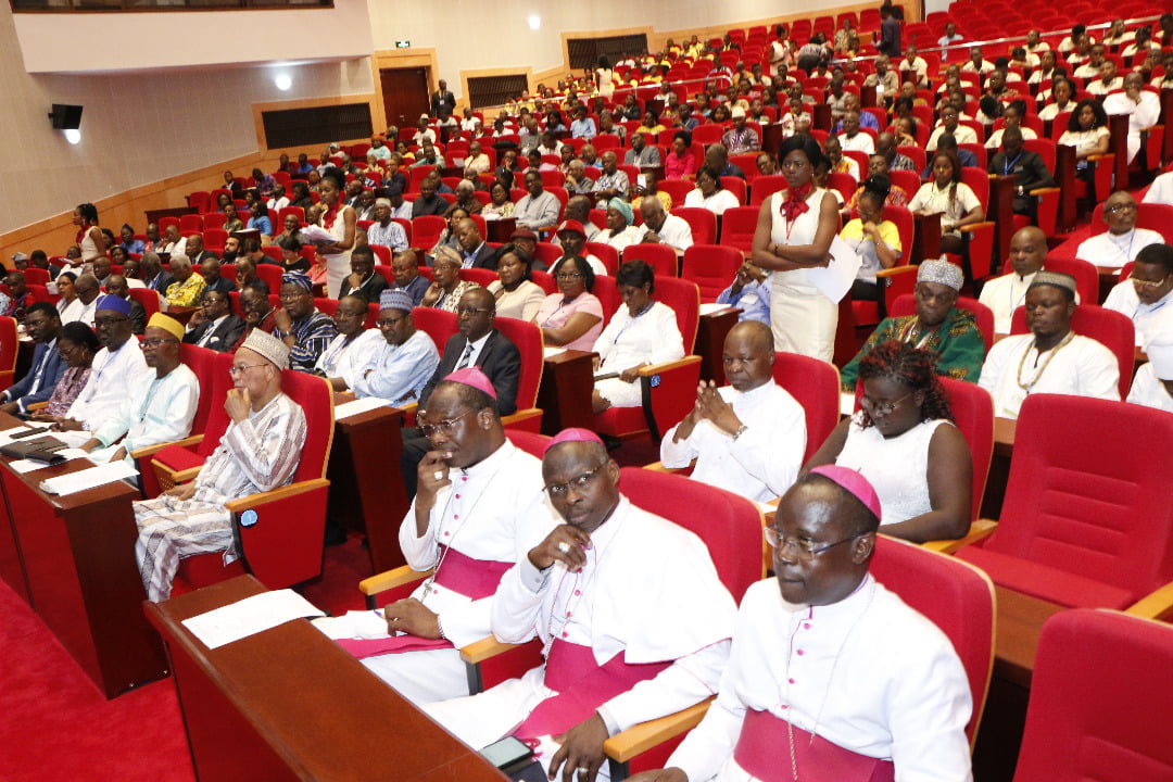 THE CHURCH OF BENIN CELEBRATED THE 30TH ANNIVERSARY OF THE CONFERENCE xxx L’ÉGLISE DE BENIN A CELEBRE LE 30E ANNIVERSAIRE DE LA CONFERENCE