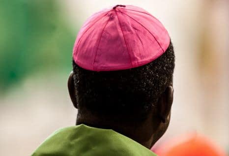 IN BURKINA FASO, A BISHOP WAS FOUND WITH CORONAVIRUS xxx AU BURKINA FASO, UN EVEQUE A ETE TROUVE AVEC UN CORONAVIRUS.