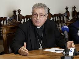 DOCTORS IN ITALY AUTHORIZED TO GIVE COMMUNION TO COVID-19 PATIENTS –xxx MEDECINS ITALIENS AUTORISES A DONNER LA COMMUNION AUX PATIENTS COVID-19 –xxx MÉDICOS NA ITÁLIA AUTORIZADOS A DAR COMUNHÃO AOS PACIENTES COM COVID-19