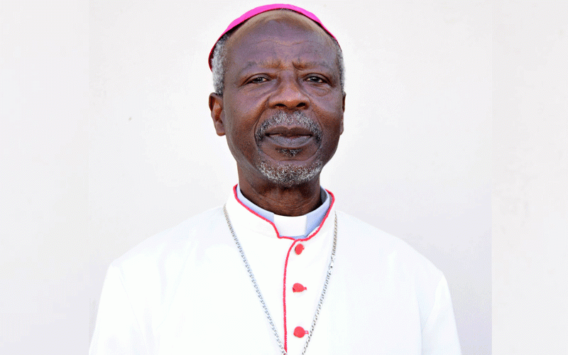 REOUVERTURE DES EGLISES AU BOTSWANA « LUMIERE AU BOUT DU TUNNEL » REOPENING OF CHURCHES IN BOTSWANA “LIGHT AT THE END OF THE TUNNEL,”
