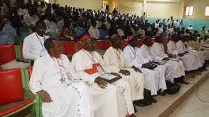 CATHOLICS IN BURKINA FASO RESUME PUBLIC CELEBRATIONS ON MAY 20 xxx LES CATHOLIQUES DU BURKINA FASO REPRENNENT LES CELEBRATIONS PUBLIQUES LE 20 MAI