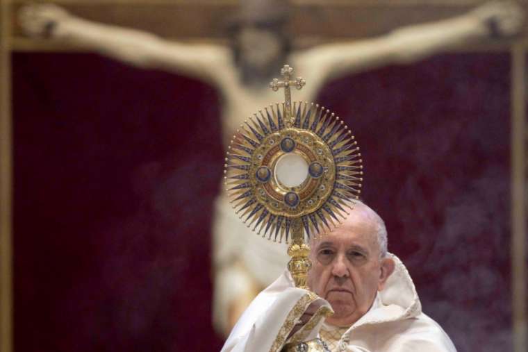 L’HOMELIE DU PAPE FRANÇOIS POUR LE DIMANCHE 2020 DU CORPUS CHRISTI A HOMILIA DO PAPA FRANCISCO EM CORPUS CHRISTI DOMINGO 2020 THE HOMILY OF POPE FRANCIS ON CORPUS CHRISTI SUNDAY 2020