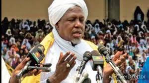 IMAM DICKO, THE MAN WHO SHAKES POWERS IN MALI COMES UP AGAIN xxx IMAM DICKO, O HOMEM QUE DETÉM PODERES NO MALI APARECE NOVAMENTE xxx IMAM DICKO, L’HOMME QUI SECOUE LES POUVOIRS AU MALI REVIENT