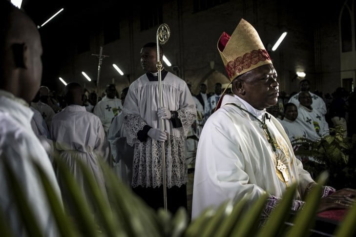CATÓLICOS NA RDC EXIGEM FIM DA COALIZÃO xxx LES CATHOLIQUES EN RDC DEMANDENT LA FIN DE LA COALITION xxx CATHOLICS IN DRC DEMAND END OF THE COALITION