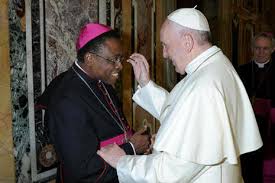 O PAPA FRANCISCO DESIGNA O BISPO DENIS ISIZOH DA NIGÉRIA PARA O PCID xxx POPE FRANCIS APPOINTS BISHOP DENIS ISIZOH OF NIGERIA TO THE PCID xxx LE PAPE FRANCIS NOMME L’ÉVÊQUE DENIS ISIZOH DU NIGÉRIA AU PCID