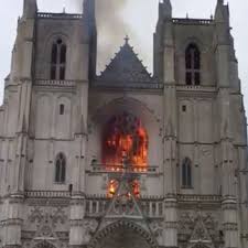 QUEM QUEIMOU A CATEDRAL DE NANTES NA FRANÇA ? xxx QUI A BRULE LA CATHEDRALE DE NANTES EN FRANCE ? xxx WHO BURNT NANTES CATHEDRAL IN FRANCE?