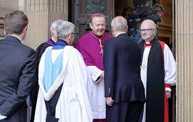 UN EVEQUE IRLANDAIS S’EXPRIME A L’OCCASION DE LA JOURNEE DE NAGASAKI xxx BISPO IRLANDÊS FALA NO DIA DE NAGASAKI xxx IRISH BISHOP SPEAKS ON NAGASAKI DAY