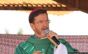 BISPO EM MOÇAMBIQUE É ALVO DE CAMPANHA POR CRITICAR GOVERNO xxx L’EVEQUE DU MOZAMBIQUE EST LA CIBLE D’UNE CAMPAGNE POUR AVOIR CRITIQUE LE GOUVERNEMENT xxx BISHOP IN MOZAMBIQUE IS TARGET OF CAMPAIGN FOR CRITICIZING  GOVERNMENT