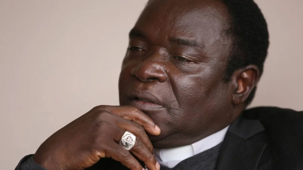 L’ANTI-NEPOTISME DU SERMON DE L&rsquo;EVEQUE KUKAH DIVISE LE NIGERIA EN DEUX — ANTI-NEPOTISMO DO BISPO KUKAH, SERMÃO DIVIDE A NIGÉRIA EM DOIS — ANTI-NEPOTISM OF BISHOP KUKAH SERMON DIVIDES NIGERIA INTO TWO.