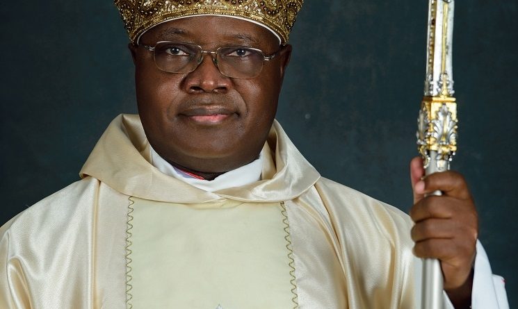 LE PRESIDENT DU RECOWA-CERAO CONSEILLE SUR LA LECTURE DE LA BIBLE — PRESIDENTE DA RECOWA-CERAO ACONSELHA NA LEITURA DA BÍBLIA — RECOWA-CERAO PRESIDENT ADVISES ON READING THE BIBLE