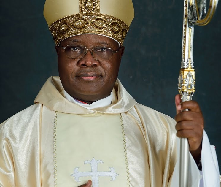 LE PRELAT NIGERIAN EXHORTE LES CHRETIENS A SE REPENTIR — PRELADO DA NIGÉRIA INCENTIVA OS CRISTÃOS AO ARREPENDIMENTO — NIGERIAN PRELATE URGES CHRISTIANS TO REPENTANCE