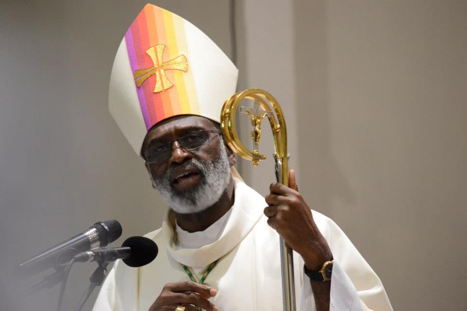 ARCEBISPO DE GANA ELOGIA EX-PRESIDENTE — L’ARCHEVEQUE GHANEEN FAIT L’ELOGE DE L’ANCIEN PRESIDENT — GHANAIAN ARCHBISHOP EULOGIZES FORMER PRESIDENT