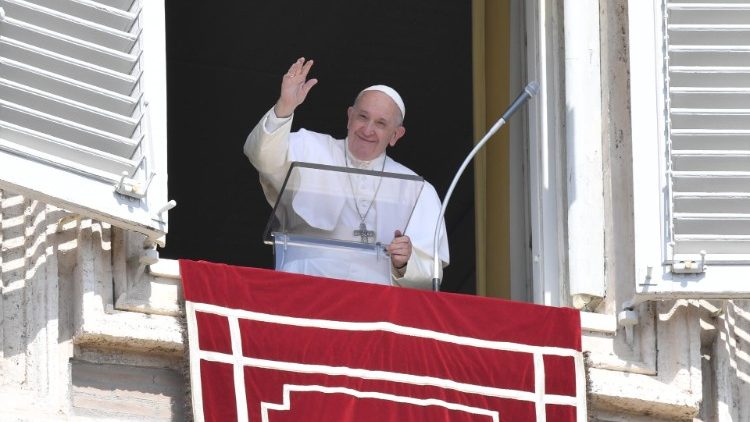 « LAISSEZ JESUS REGARDER ET GUERIR VOTRE CŒUR » : LE PAPE FRANÇOIS — “DEIXE JESUS OLHAR E CURAR O SEU CORAÇÃO”: PAPA FRANCISCO — « LET JESUS LOOK AT AND HEAL YOUR HEART »: POPE FRANCIS