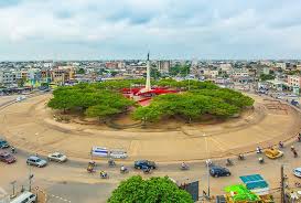 A IGREJA NO BENIN CLAMA AO DIÁLOGO E ORAÇÕES PELA PAZ — THE CHURCH IN BENIN CALLS FOR DIALOGUE AND PRAYERS FOR PEACE — L’ÉGLISE DU BENIN APPELLE AU DIALOGUE ET AUX PRIERES POUR LA PAIX
