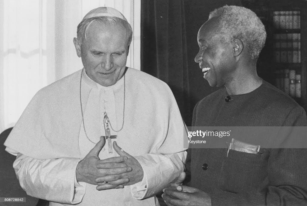 LEMBRANDO NYERERE, O PRIMEIRO PRESIDENTE SANTO AFRICANO — REMEMBERING NYERERE, THE FIRST AFRICAN SAINTLY PRESIDENT — EN SOUVENIR DE NYERERE, LE PREMIER SAINT PRESIDENT AFRICAIN