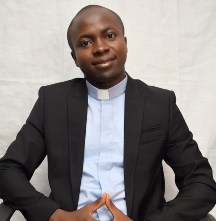 UN AUTRE PRETRE CATHOLIQUE NIGERIAN KIDNAPPE — OUTRO PADRE CATOLICO NIGERIANO SEQUESTRADO — ANOTHER NIGERIAN CATHOLIC PRIEST KIDNAPPED