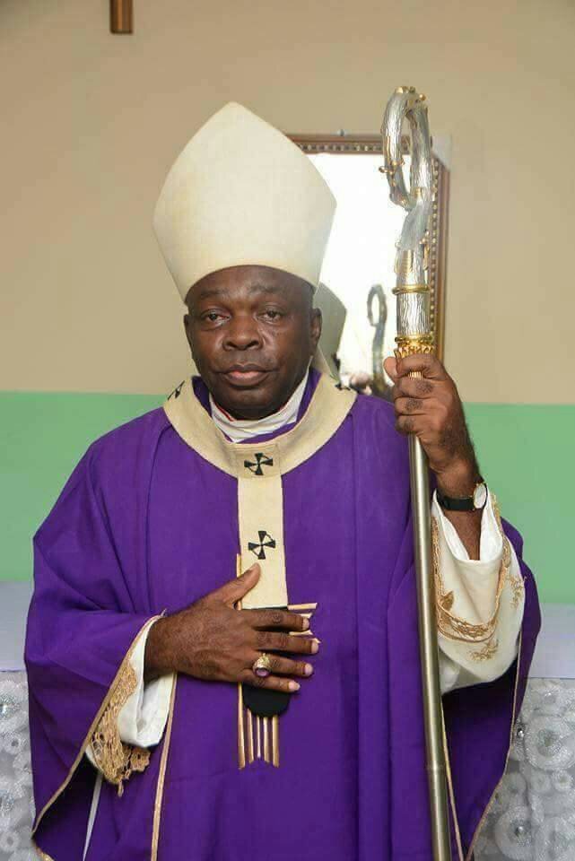 LE PRESIDENT DE L’ÉGLISE CATHOLIQUE DU NIGERIA REMERCIE LE PAPE FRANÇOIS — O PRESIDENTE DA IGREJA CATÓLICA NA NIGÉRIA AGRADECE AO PAPA FRANCISCO — THE PRESIDENT OF THE CATHOLIC CHURCH IN NIGERIA THANKS POPE FRANCIS