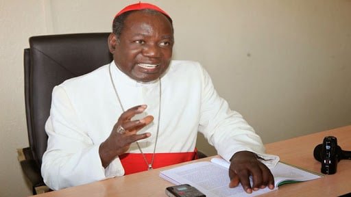 PRÊMIO PRESIDENCIAL DE BOLSAS CARDEAIS DA TANZÂNIA — LE CARDINAL TANZANIEN REMPORTE LE PRIX PRESIDENTIEL — TANZANIAN CARDINAL BAGS PRESIDENTIAL AWARD