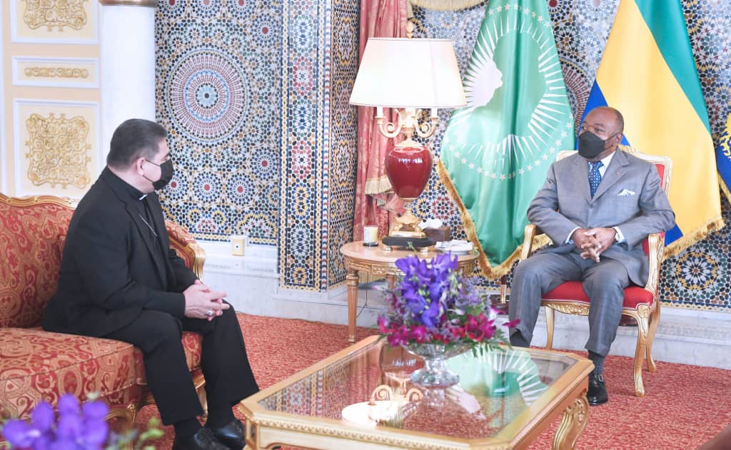 LA SORTIE NUNCIO AU GABON CONSEILLE TOUTES LES EGLISES EN AFRIQUE ET DANS LE MONDE — O NÚMIO PASSEIO EM GABÃO CONSULTA TODAS AS IGREJAS DA ÁFRICA E DO MUNDO —- THE OUTING NUNCIO IN GABON ADVISES ALL THE CHURCHES IN AFRICA AND THE WORLD