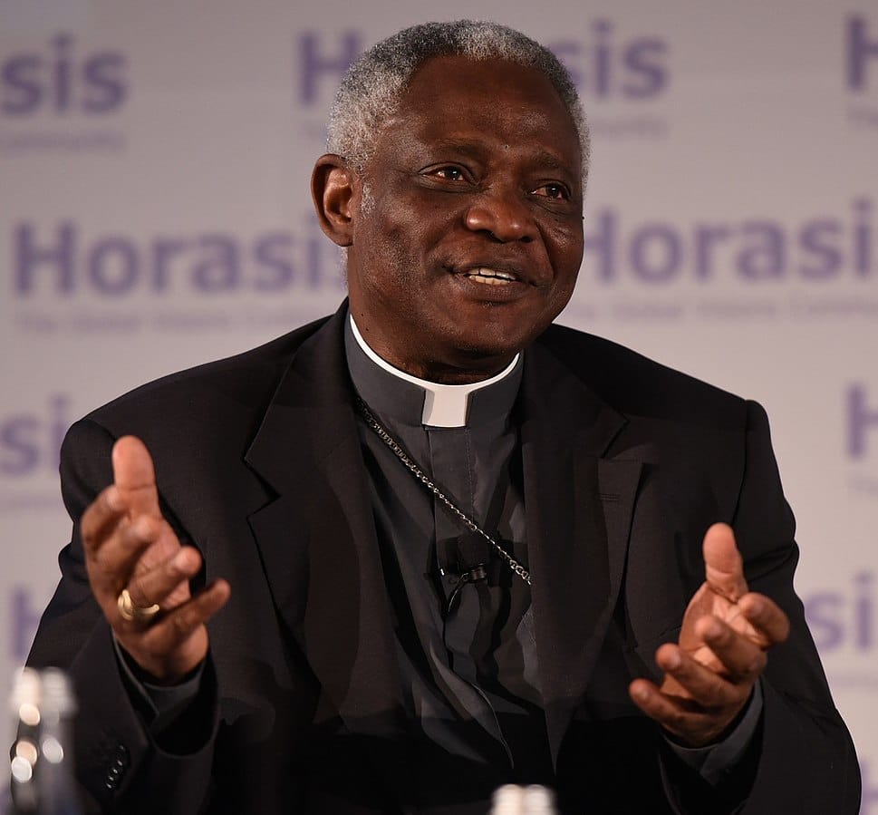 LE CARDINAL TURKSON DEMANDE AUX AUTORITES D’ASSAINIR L’ESPACE RELIGIEUX — CARDEAL TURKSON PEDE ÀS AUTORIDADES QUE HIGIENIZEM O ESPAÇO RELIGIOSO — CARDINAL TURKSON ASKS THE AUTHORITIES TO SANITIZE THE RELIGIOUS SPACE