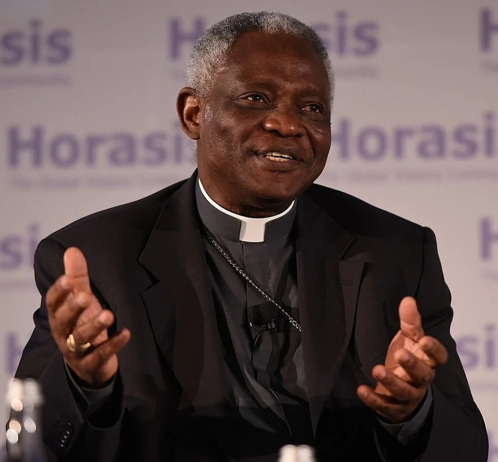 LE CARDINAL TURKSON DEMANDE AUX AUTORITES D&rsquo;ASSAINIR L&rsquo;ESPACE RELIGIEUX — CARDEAL TURKSON PEDE ÀS AUTORIDADES QUE HIGIENIZEM O ESPAÇO RELIGIOSO — CARDINAL TURKSON ASKS THE AUTHORITIES TO SANITIZE THE RELIGIOUS SPACE