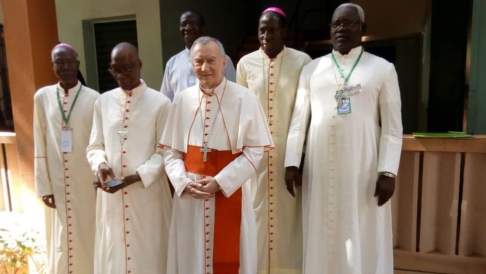 LES EVEQUES CATHOLIQUES DU MALI CRIENT— BISPOS CATOLICOS DO MALI CLAMAM — CATHOLIC BISHOPS IN MALI CRY OUT