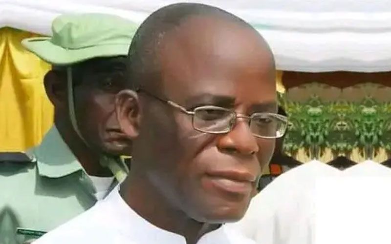 DES PRETRES CATHOLIQUES NIGERIANS S’EXCUSENT AUPRES DE LA HIERARCHIE DE L’EGLISE—- PADRE CATÓLICO DA NIGÉRIA PEDE DESCULPAS À HIERARQUIA DA IGREJA— NIGERIA CATHOLIC PRIEST APOLOGIZES TO THE HIERARCHY OF THE CHURCH