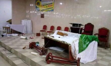 UNE PAROISSE VANDALISÉE DANS LE DIOCESE DE GRAND-BASSAM EN CÔTE D’IVOIRE — A VANDALIZED PARISH IN THE DIOCESE OF GRAND-BASSAM IN CÔTE D’IVOIRE — UMA PARÓQUIA VANDALIZADA NA DIOCESE DE GRAND-BASSAM NA CÔTE D’IVOIRE