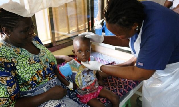 PROJETO DE CRIANÇAS DOENTES EM SERRA LEOA É CELEBRADO EM LONDRES —- LE PROJET DES ENFANTS MALADES EN SIERRA LEONE CELEBRE A LONDRES —- SICK CHILDREN PROJECT IN SIERRA LEONE CELEBRATED IN LONDON