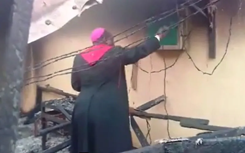 O RECENTE SEQUESTRO NA IGREJA DE SANTA MARIA NCHANG EM CAMARÕES FOI DESCRITO COMO HEDIONDO —- LE RECENT ENLEVEMENT A L’EGLISE SAINTE-MARIE DE NCHANG AU CAMEROUN A ETE DECRIT COMME ODIEUX —- THE RECENT KIDNAP AT ST. MARY’S CHURCH NCHANG IN CAMEROUN WAS DESCRIBED AS HEINOUS