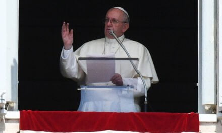 LE PAPE LANCE UN APPEL PASSIONNE A VLADIMIR POUTINE —- O PAPA FAZ UM APELO APAIXONADO A VLADIMIR PUTIN —- THE POPE MAKES A PASSIONATE APPEAL TO VLADIMIR PUTIN