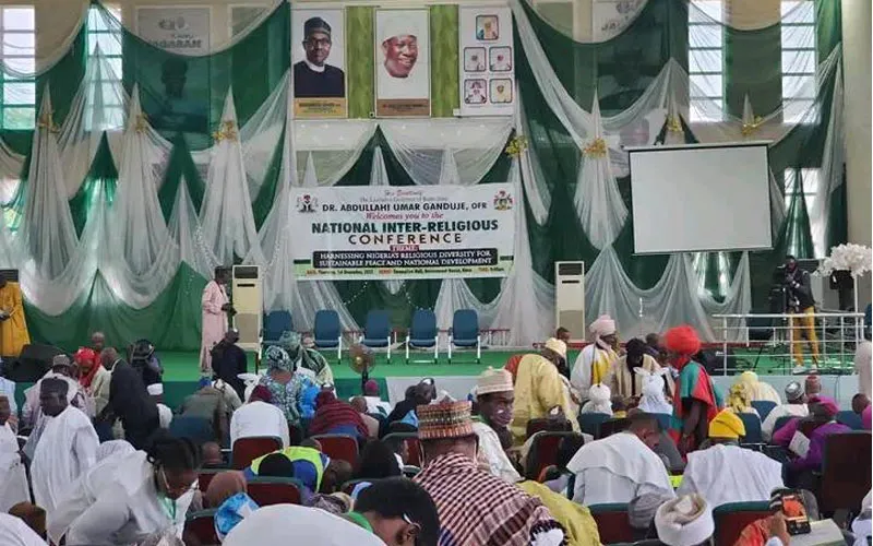 The difficult stress of Catholic Christians in Nigeria — O difícil estresse dos cristãos católicos na Nigéria — O difícil estresse dos cristãos católicos na Nigéria