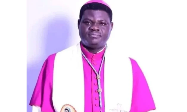 MGR ANAGBE REGRETTE LES TUERIES AU NIGERIA — BISPO ANAGBE LAMENTA ASSASSINATOS NA NIGÉRIA — BISHOP ANAGBE REGRETS KILLINGS IN NIGERIA