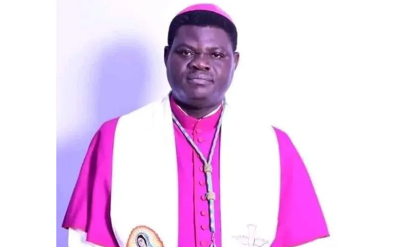 MGR ANAGBE REGRETTE LES TUERIES AU NIGERIA — BISPO ANAGBE LAMENTA ASSASSINATOS NA NIGÉRIA — BISHOP ANAGBE REGRETS KILLINGS IN NIGERIA