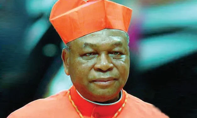 A Cardinal in Nigeria urges politicians to avoid « any form of manipulation » in the 2023 elections — Um cardeal da Nigéria pede aos políticos que evitem « qualquer forma de manipulação » nas eleições de 2023 — Un cardinal du Nigeria exhorte les politiciens à éviter « toute forme de manipulation » lors des élections de 2023