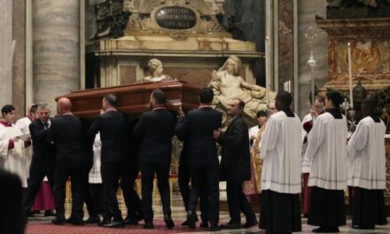 LES FUNERAILLES DU CARDINAL GEORGE PELL CELEBREES AU VATICAN— FUNERAL DO CARDEAL GEORGE PELL CELEBRADO NO VATICANO___ CARDINAL GEORGE PELL’S FUNERAL CELEBRATED AT THE VATICAN