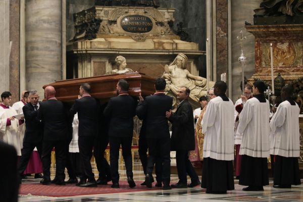 LES FUNERAILLES DU CARDINAL GEORGE PELL CELEBREES AU VATICAN— FUNERAL DO CARDEAL GEORGE PELL CELEBRADO NO VATICANO___ CARDINAL GEORGE PELL’S FUNERAL CELEBRATED AT THE VATICAN