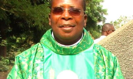 LE SAINT-PERE NOMME UN EVEQUE POUR LE DIOCESE DE LOKOSA — O SANTO PADRE NOMEIA UM BISPO PARA A DIOCESE DE LOKOSA — THE HOLY FATHER APPOINTS A BISHOP FOR LOKOSA DIOCESE