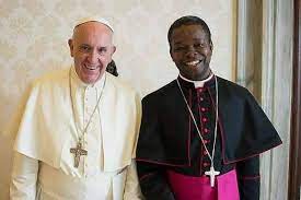 FORTUNATUS NWACHUKWU…. DE REFUGIE DE GUERRE A DIPLOMATE DU SAINT-SIEGE — FORTUNATUS NWACHUKWU…. DE REFUGIADO DE GUERRA A DIPLOMATA DA SANTA SE — FORTUNATUS NWACHUKWU…. FROM A WAR REFUGEE TO A HOLY SEE DIPLOMAT