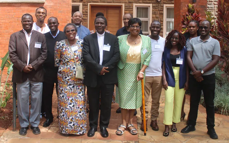 INAUGURATION DE L’EQUIPE RESSOURCE DE LA SYNODALITE AFRICAINE A NAIROBI, AU KENYA —-. EQUIPE DE RECURSOS DA SINODALIDADE AFRICANA INAUGURADA EM NAIRÓBI, QUÊNIA—-. AFRICAN SYNODALITY RESOURCE TEAM INAUGURATED IN NAIROBI, KENYA.