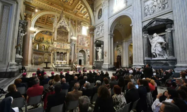 SERVICE ANGLICAN DANS L’EGLISE DU PAPE AU SIEGE CATHOLIQUE ? — SERVIÇO ANGLICANO NA IGREJA DO PAPA NA SEDE CATÓLICA? — ANGLICAN SERVICE IN POPE’S CHURCH AT THE CATHOLIC HEADQUARTERS?