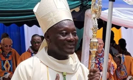 LE DIOCESE CATHOLIQUE DE MAKENI EN SIERRA LEONE A UN NOUVEL EVEQUE— DIOCESE CATÓLICA DE MAKENI EM SERRA LEOA RECEBE UM NOVO BISPO — CATHOLIC DIOCESE OF MAKENI IN SIERRA LEONE GETS A NEW BISHOP