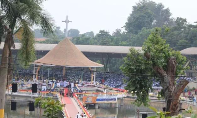 L’ÉGLISE EN OUGANDA SE PREPARE POUR LE PELERINAGE DU JOUR DES MARTYRS —A IGREJA EM UGANDA SE PREPARA PARA A PEREGRINAÇÃO DO DIA DOS MÁRTIRES —THE CHURCH IN UGANDA SET FOR THE MARTYRS’ DAY PILGRIMAGE