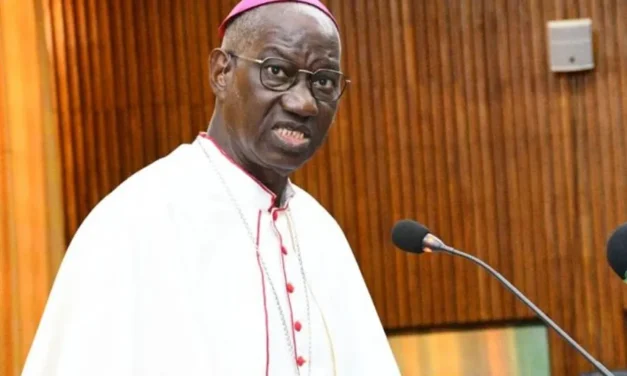 Guinea’s new constitution must preserve religious freedoms, Catholic archbishop says — Nova constituição da Guiné deve preservar as liberdades religiosas, diz arcebispo católico — La nouvelle constitution de la Guinée doit préserver les libertés religieuses, selon un archevêque catholique