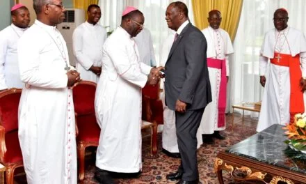 AVANT LES ELECTIONS LOCALES EN COTE D&rsquo;IVOIRE, LES EVEQUES CATHOLIQUES PRENNENT LA PAROLE — ANTES DAS ELEIÇÕES LOCAIS NA COSTA DO MARFIM, OS BISPOS CATÓLICOS FALAM—AHEAD OF LOCAL ELECTIONS IN IVORY COAST, THE CATHOLIC BISHOPS SPEAK