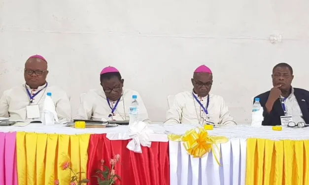 PROMOUVOIR LA PAIX ET LA DEMOCRATIE : L’APPEL DE LA CONFERENCE DES ÉVÊQUES CATHOLIQUES DU LIBERIA EN VUE DES ÉLECTIONS DE 2023 — PROMOTING PEACE AND DEMOCRACY: THE APPEAL OF THE LIBERIAN CATHOLIC BISHOPS’ CONFERENCE FOR THE 2023 ELECTIONS — PROMOVER A PAZ E A DEMOCRACIA: O APELO DA CONFERÊNCIA DOS BISPOS CATÓLICOS DA LIBERIA PARA AS ELEIÇÕES DE 2023