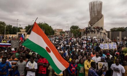 NIGER : APPEL A LA PAIX ET A LA STABILITE DU PAPE FRANCOIS DANS UN CONTEXTE DE TRANSITION DELICATE — NIGER: CALL FOR PEACE AND STABILITY FROM POPE FRANCIS IN A CONTEXT OF DELICATE TRANSITION — NÍGER: APELO À PAZ E ESTABILIDADE DO PAPA FRANCISCO NUM CONTEXTO DE TRANSIÇÃO DELICADA