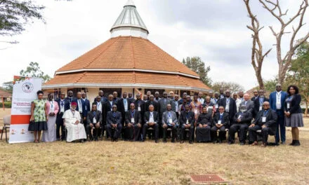 SYNODE AFRICAIN : ÉVALUATIONS POSITIVES SUITE AU SEMINAIRE DE NAIROBI — SYNOD: POSITIVE EVALUATIONS FOLLOWING THE NAIROBI SEMINAR — SÍNODO AFRICANO: AVALIAÇÕES POSITIVAS APÓS O SEMINÁRIO DE NAIROBI